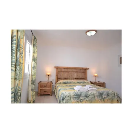 Villa Lupin With Private Heated Pool Puerto del Carmen (Lanzarote)