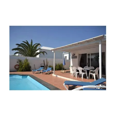 Villa Lupin With Private Heated Pool